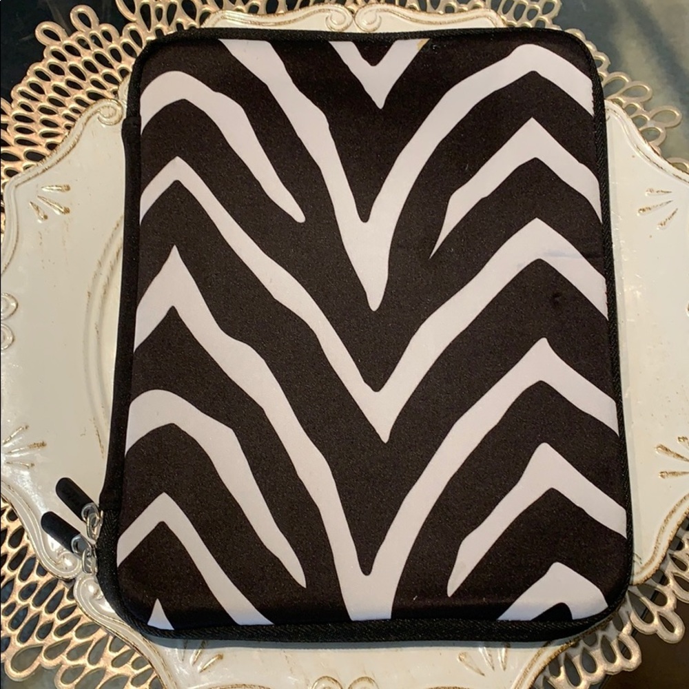 10’ Inch Zebra Print Tablet Case!
